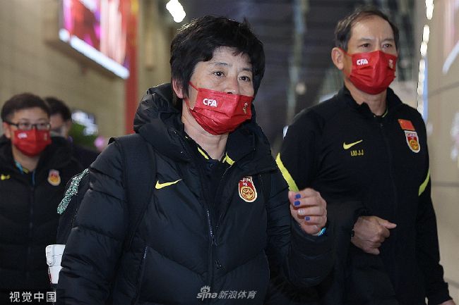 国产精品女